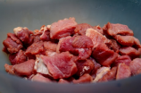气死牛：豪华牛肉美食的烹饪秘诀
